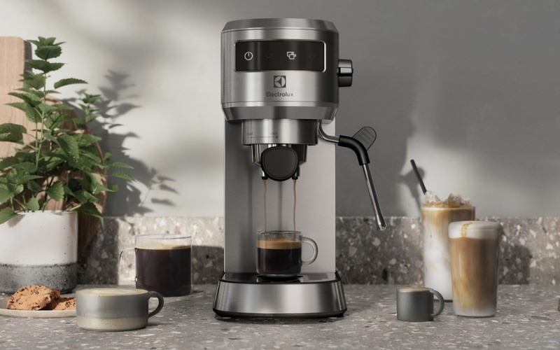 Máy pha cà phê Electrolux