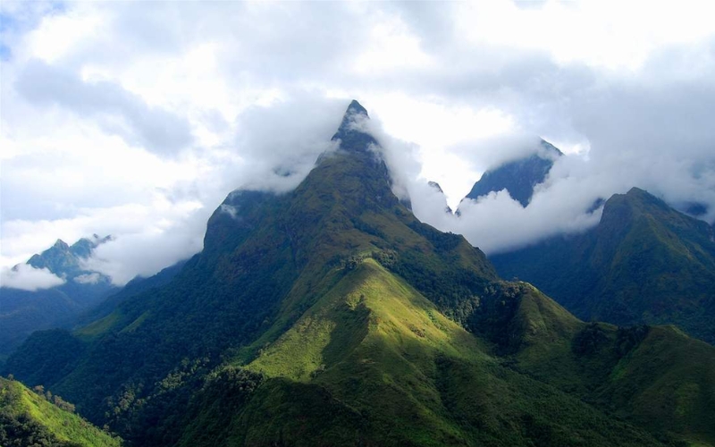 Đỉnh Tây Côn Lĩnh